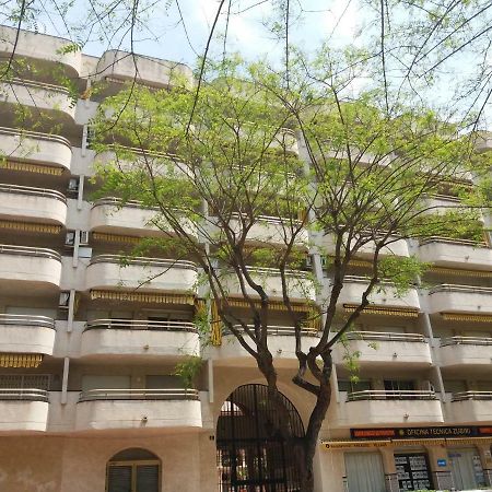 Bonito Apartamento con varias piscinas Salou Exterior foto