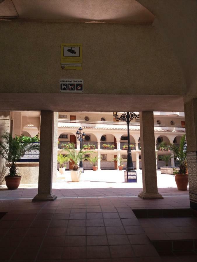 Bonito Apartamento con varias piscinas Salou Exterior foto