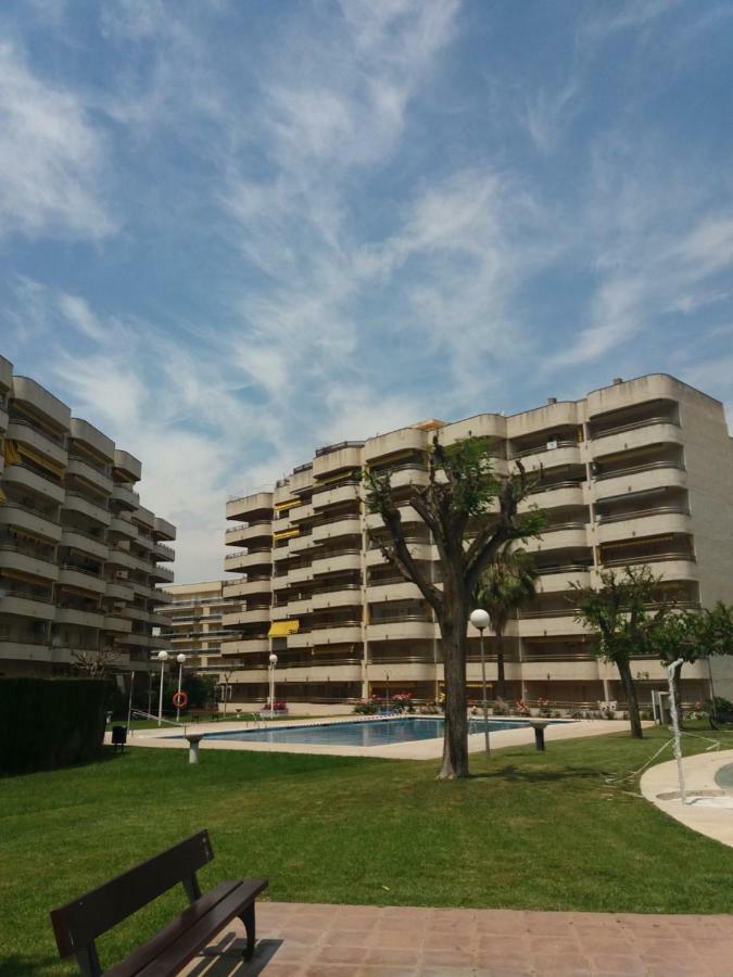 Bonito Apartamento con varias piscinas Salou Exterior foto