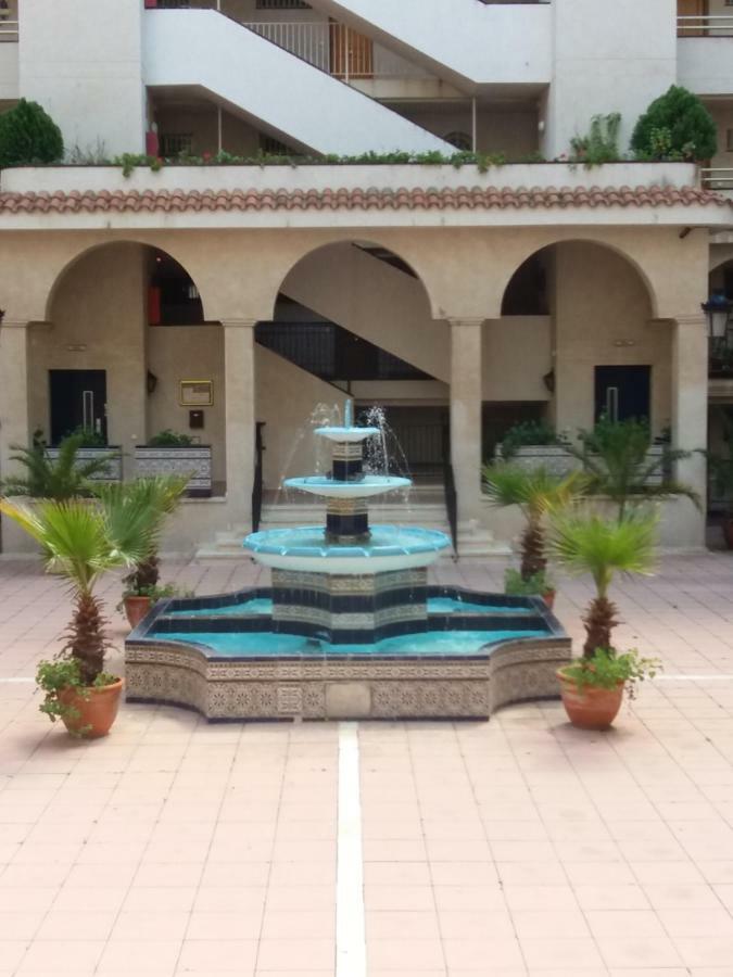 Bonito Apartamento con varias piscinas Salou Exterior foto